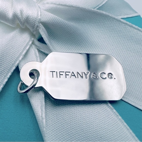 Tiffany & Co. Diamond Tag Charm in Silver with Original Packaging - Picture 4 of 7